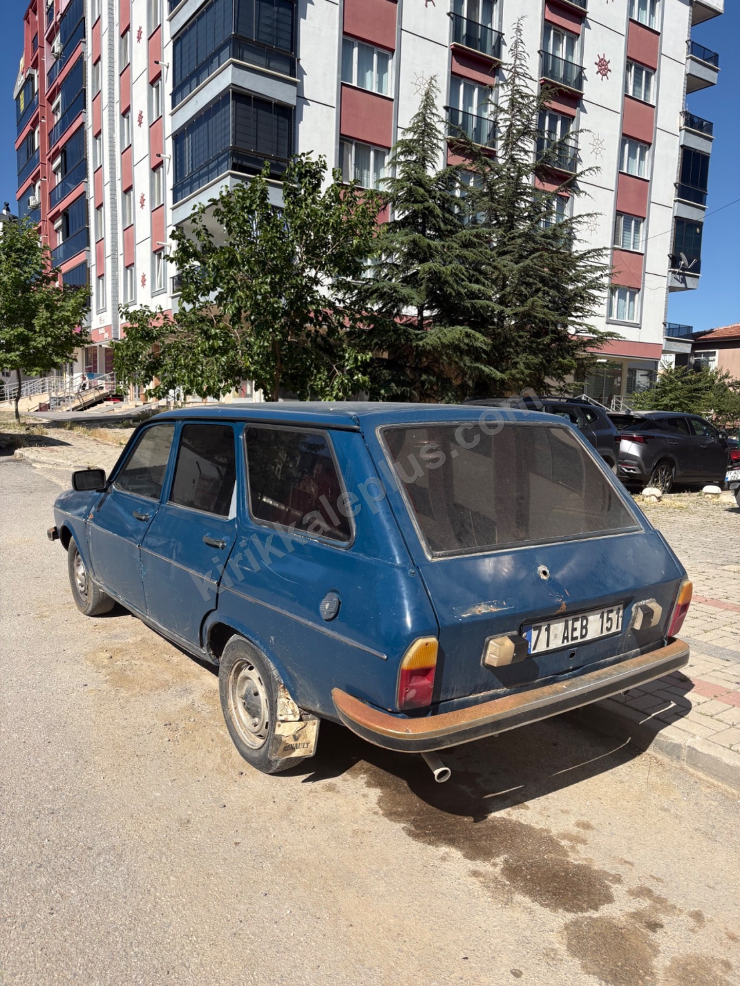 RENAULT R1339 1984 MODEL