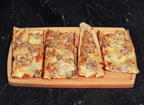 Pide Üstü Et Döner (1,5)