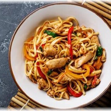 Sebzeli Tavuklu Noodle