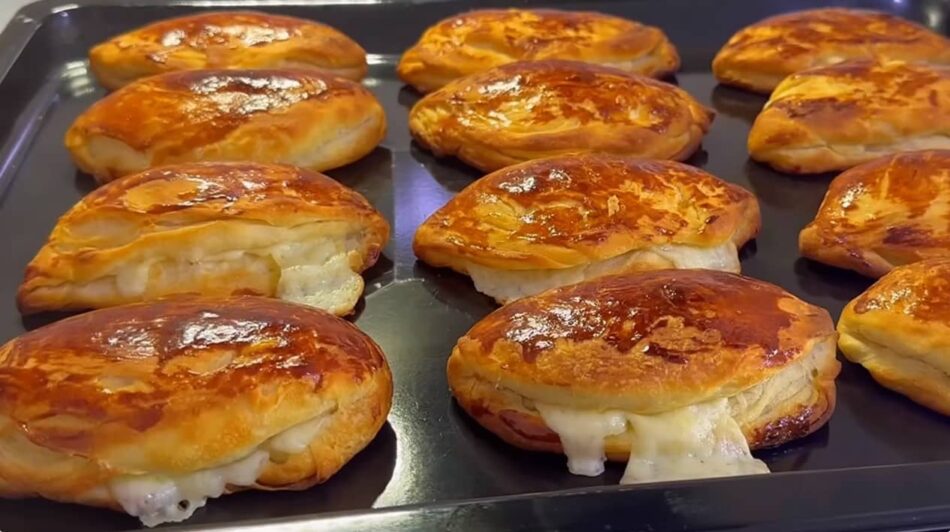 Kaşarlı Poğaça