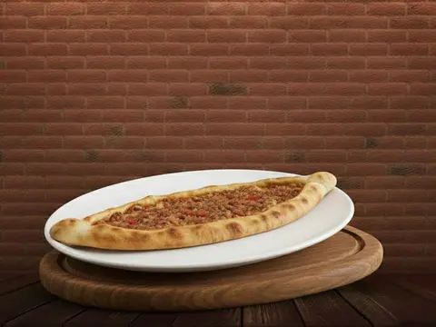 Kıymalı Pide