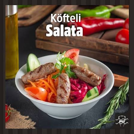 Köfteli Salata