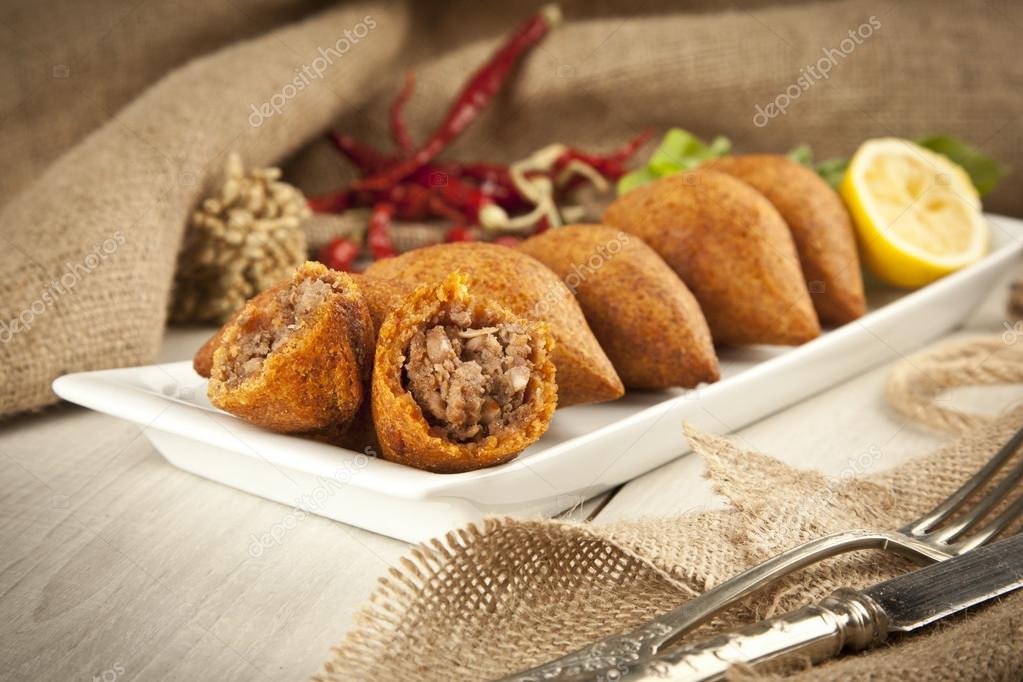 İÇLİ KÖFTE