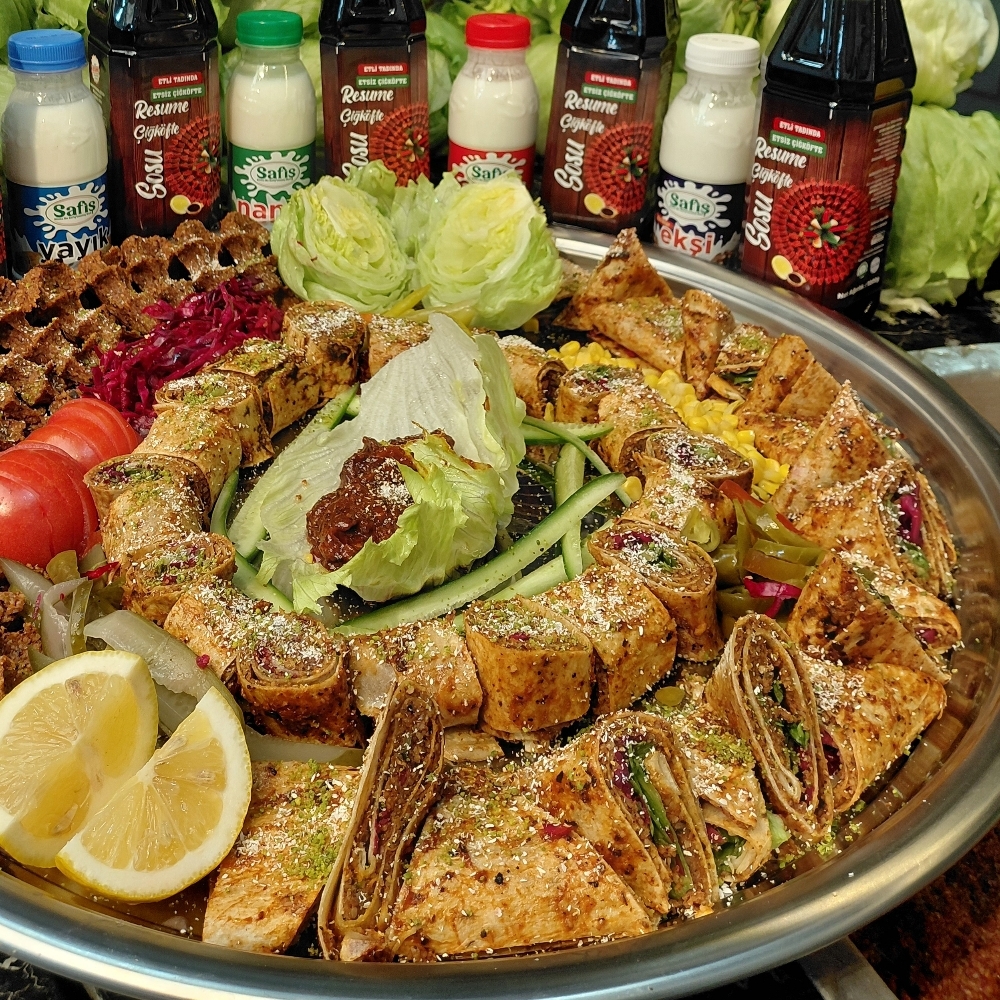 1 Porsiyon Katmer Klasik Çiğ Köfte