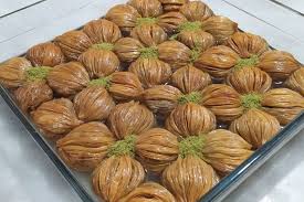 Cevizli Midye Baklava