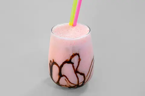 Çilekli Milkshake