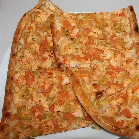 Tavuklu Pide