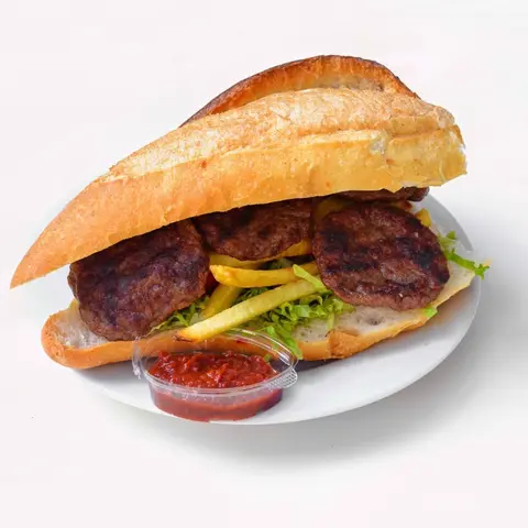 Yarım Ekmek Arası Izgara Köfte