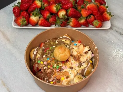 Profiterol Bowl
