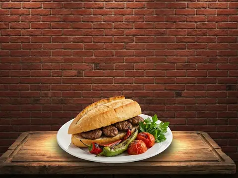 Yarım Ekmek Arası Köfte