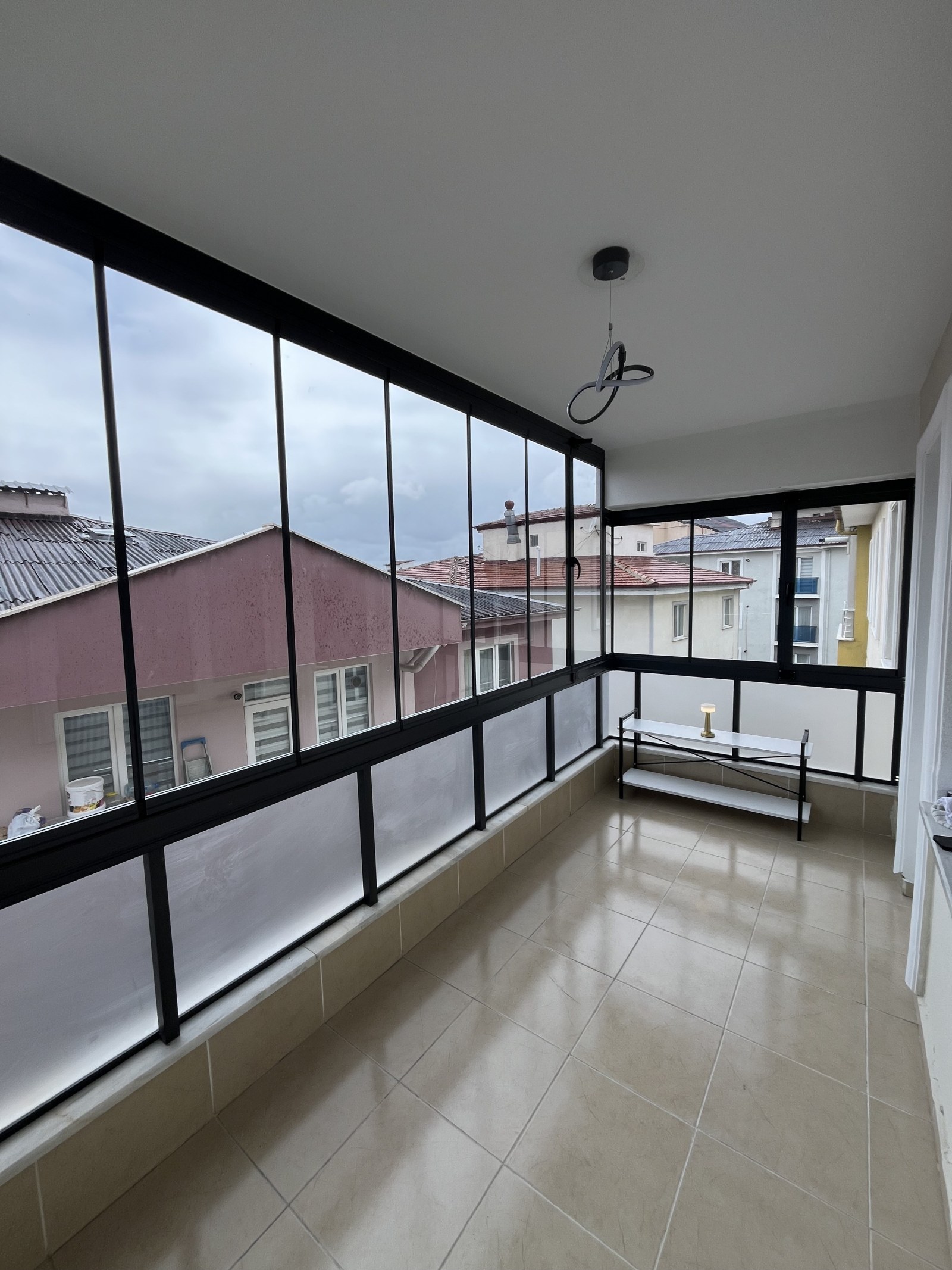 8 MM KATLANIR CAM BALKON