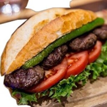 Ekmek Arası Köfte (Tam Ekmek)