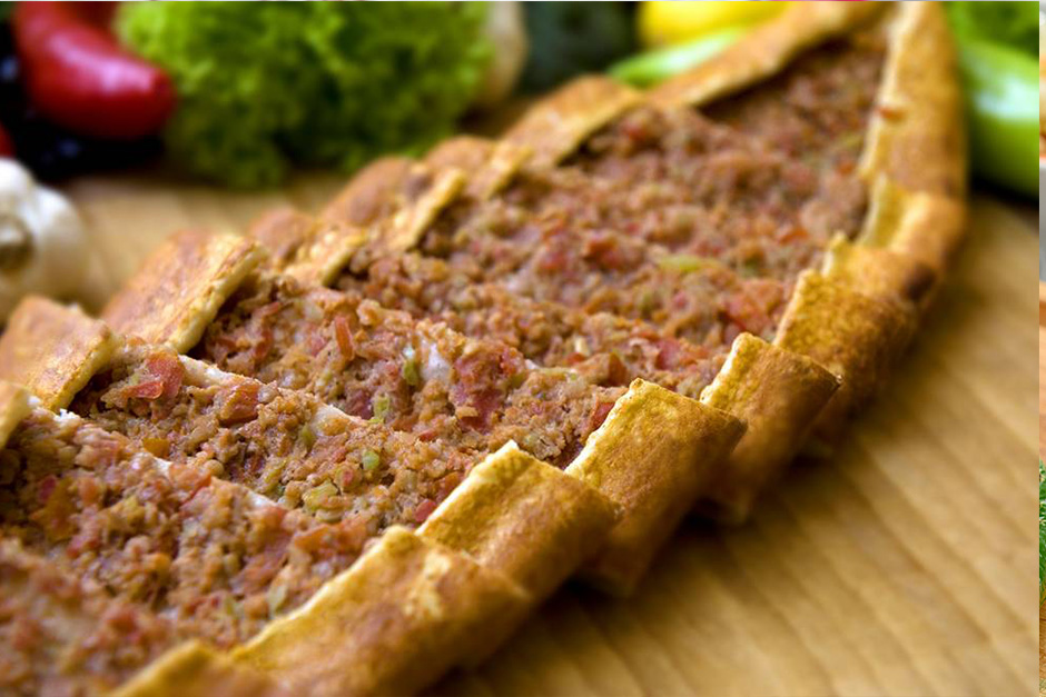 Kıymalı pide