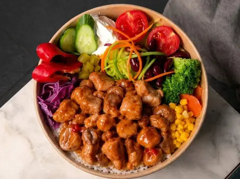The Fire Chic Bowl (Acı Soslu Tavuk)