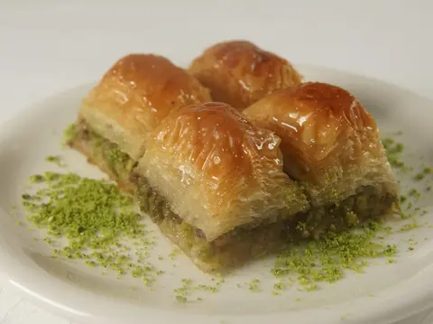Fıstık Özel Baklava (1 kg.)