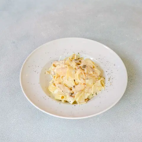 Fettuccine Alfredo