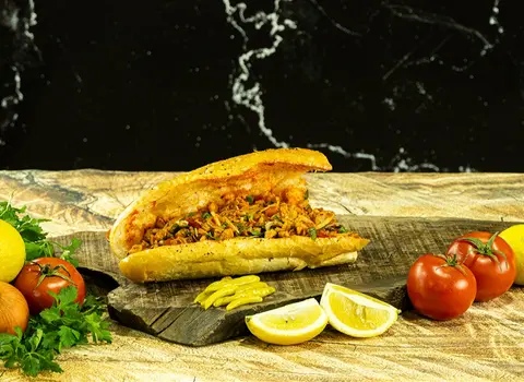 Yarım Ekmek Arası Tavuk Tantuni