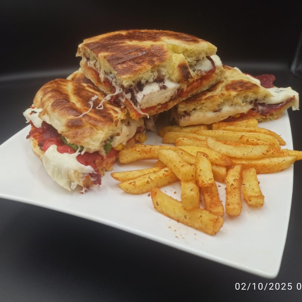 Pizza Bazlama Tost Tam (double)