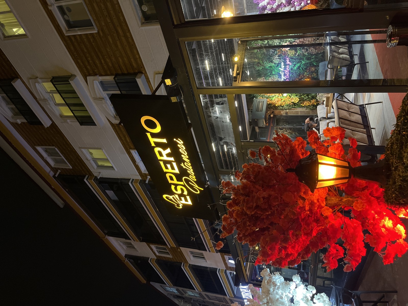 Paylaşım görseli — ZELİŞ ÖZAY